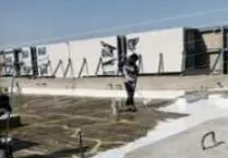 تطبيق طبقات العزل على أحد الأسطح